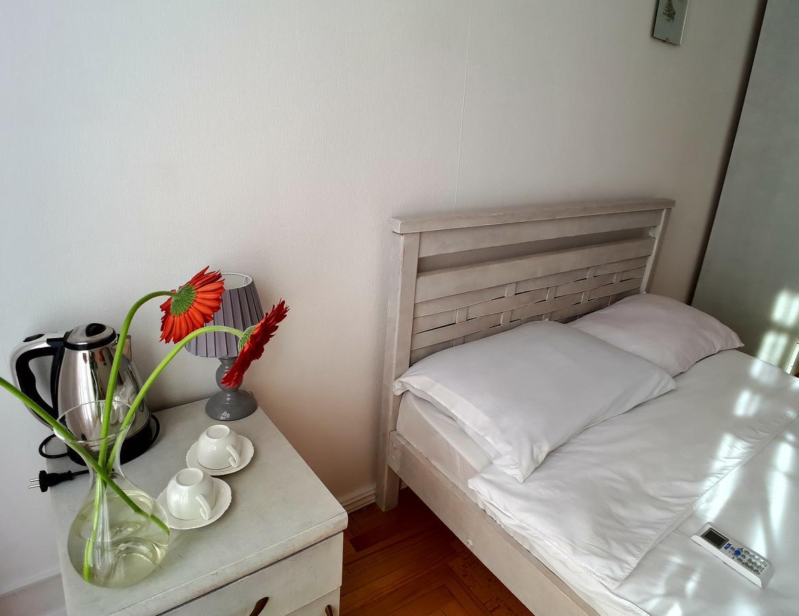 Vazi Hotel Tbilisi Buitenkant foto