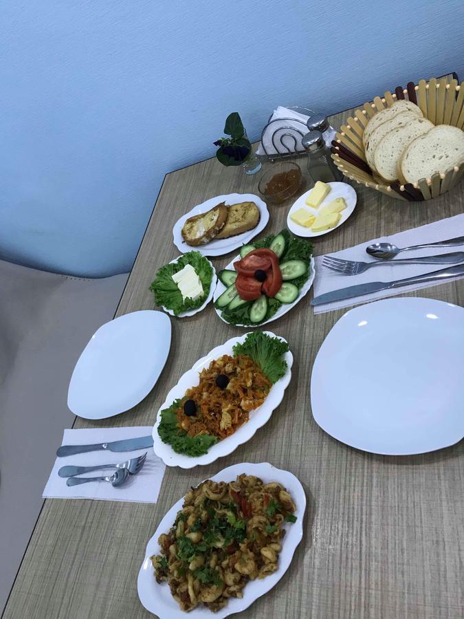 Vazi Hotel Tbilisi Buitenkant foto